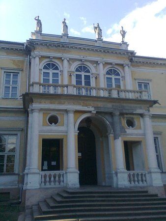 Zespół pałacowo-parkowy w Chrobrzu